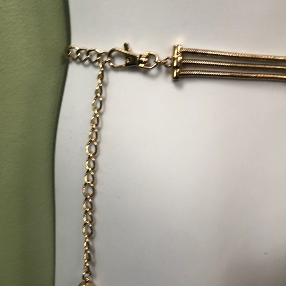 Gold tone fashion belt - Picture 5 of 6